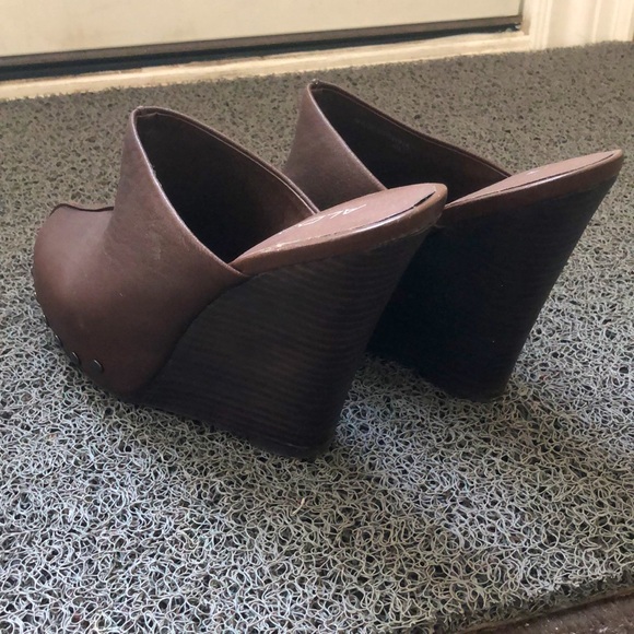 Leather shoes - Picture 3 of 3